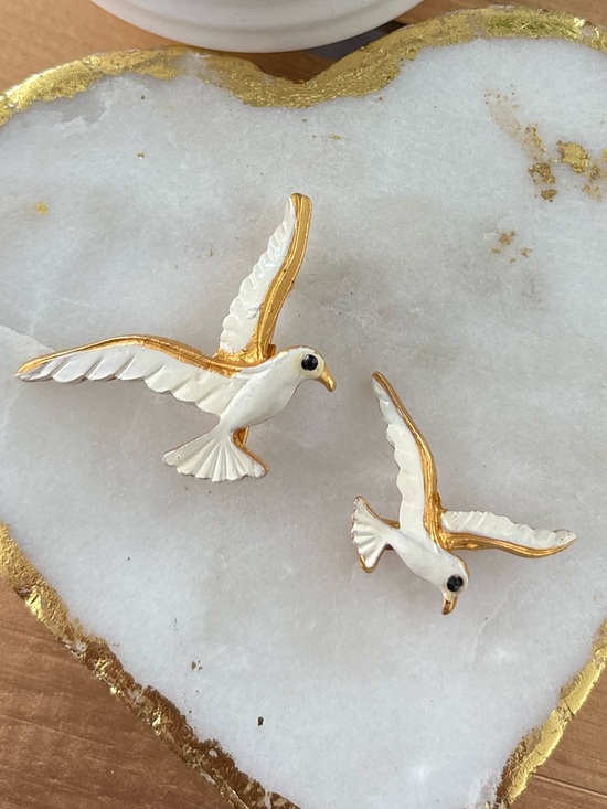 Vintage Jewelry - Vintage White and Gold Seagull Pin Set - Decorative Pet Bird Brooches